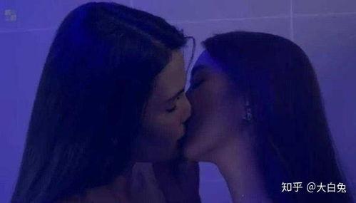 國(guó)產(chǎn)百合Les視頻,細(xì)膩情感與唯美畫(huà)面交織的視覺(jué)盛宴